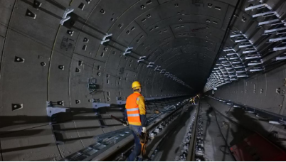 天津地鐵10號線建設使用鋼軌夾鉗